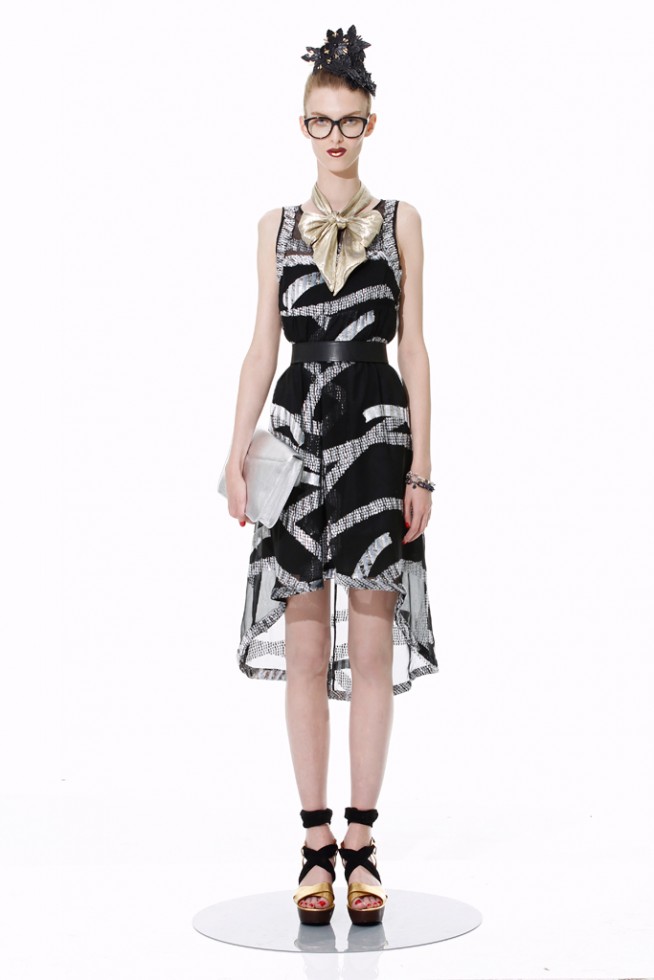 desfile-marcbymarc-resort2012-31