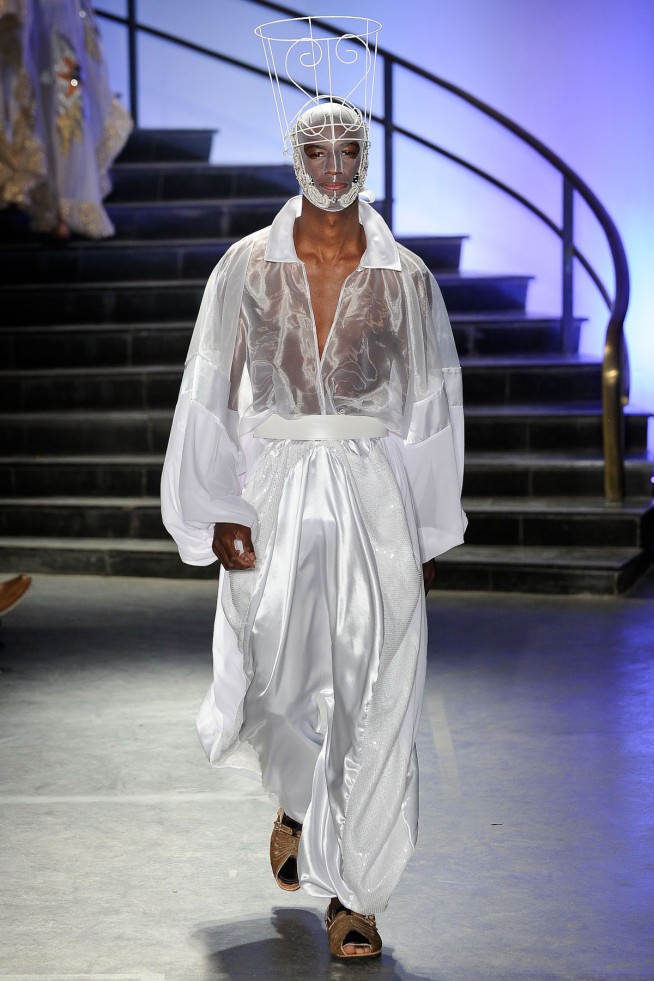 desfile-walerioaraujo-casadecriadoresverao2012-120
