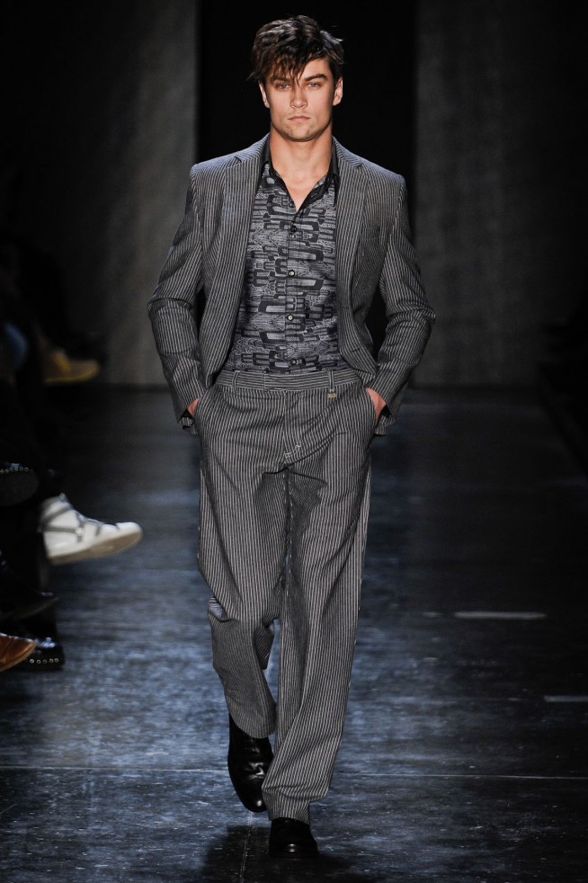 desfile-marioqueiroz-saopaulofashionweek2012-103