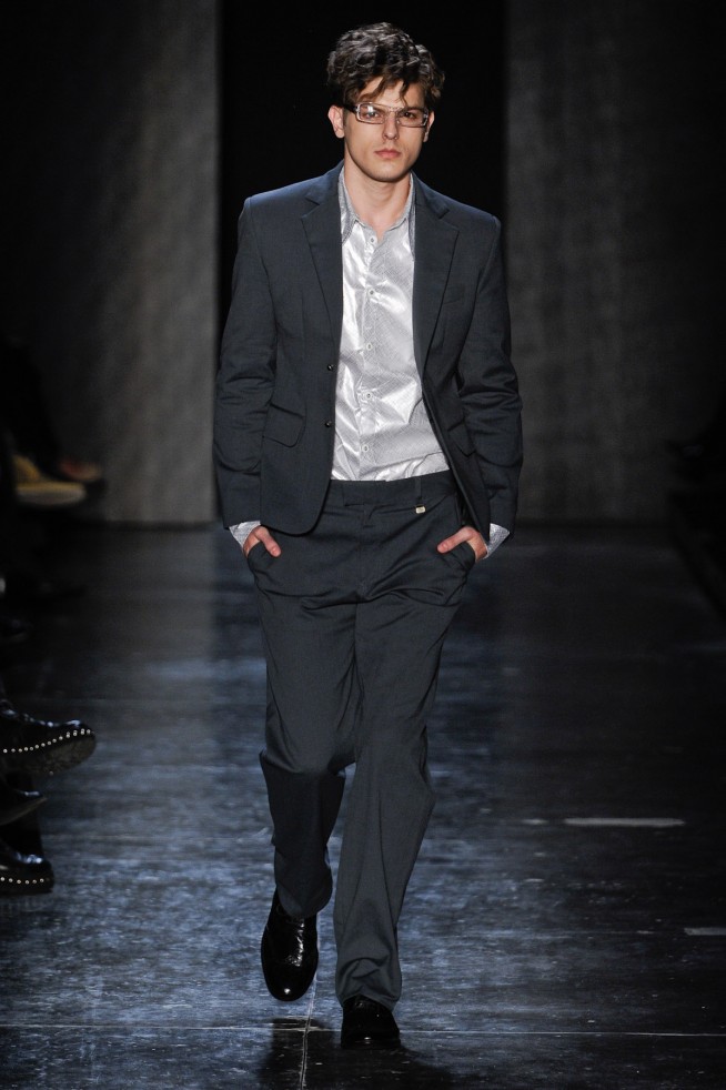 desfile-marioqueiroz-saopaulofashionweek2012-117