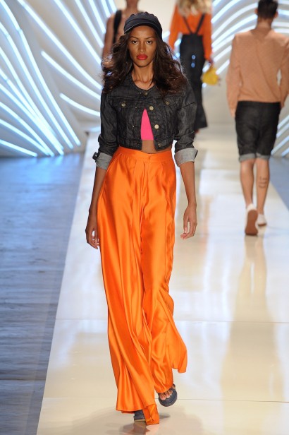 desfile-colcci-saopaulofashionweek2012-107