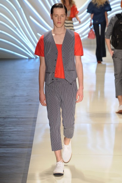 desfile-colcci-saopaulofashionweek2012-116