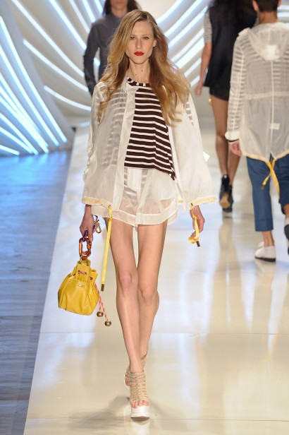 desfile-colcci-saopaulofashionweek2012-124