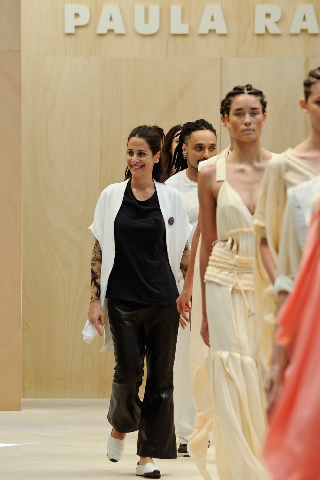 desfile-paularaia-saopaulofashionweek2012-190