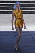 desfile-neon-spfwverao2012-01