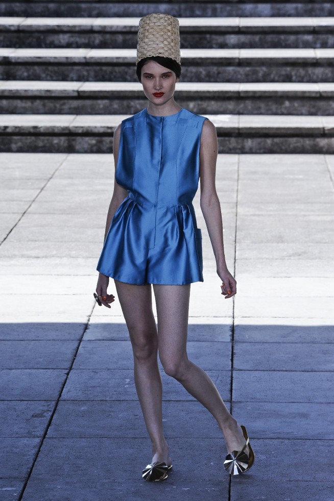 desfile-neon-spfwverao2012-03