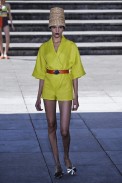 desfile-neon-spfwverao2012-13