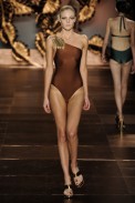 desfile-adrianadegreas-spfwverao2012-16