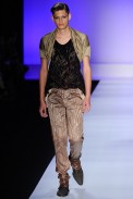 desfile-lino-villaventura-spfwverao2012-115