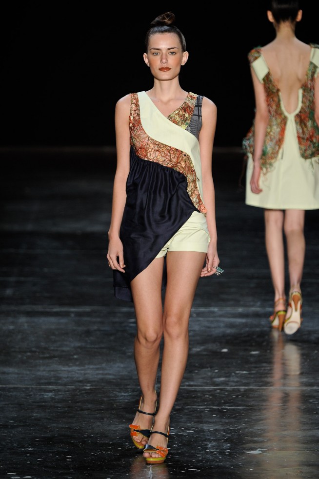 desfile-fernandayamamoto-spfwverao2012-115