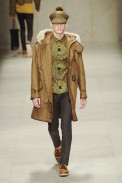 desfile-burberryprorsum-milao-men-verao2012-104