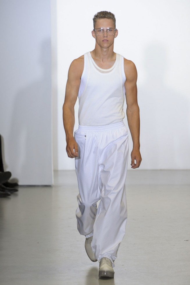 desfile-calviklein-milao-men-verao2012-100