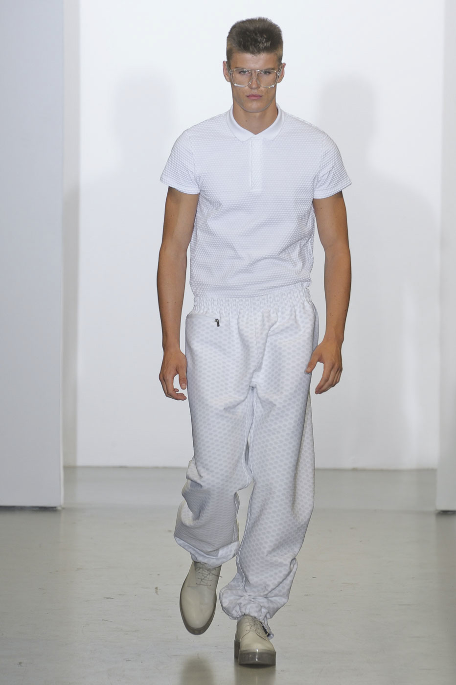 desfile-calviklein-milao-men-verao2012-101
