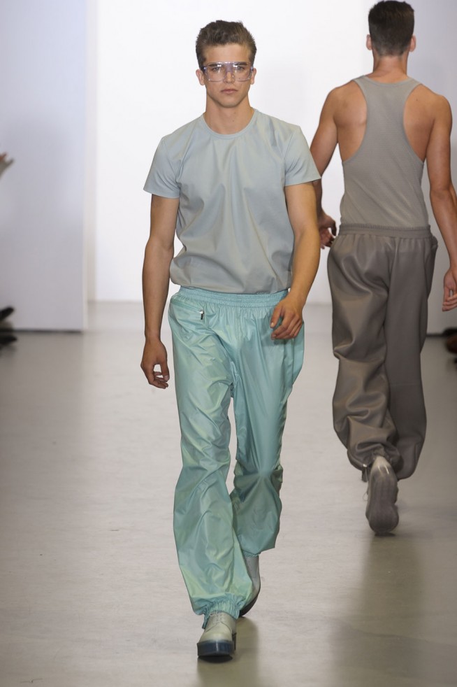 desfile-calviklein-milao-men-verao2012-107