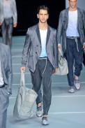 desfile-emporioarmani-milao-men-verao2012-127