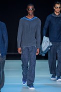 desfile-emporioarmani-milao-men-verao2012-146