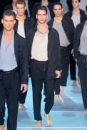 desfile-emporioarmani-milao-men-verao2012-164