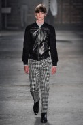 desfile-mcqueen-milao-men-verao2012-103