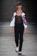 desfile-mcqueen-milao-men-verao2012-106