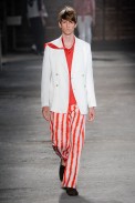 desfile-mcqueen-milao-men-verao2012-108