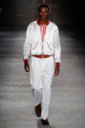 desfile-mcqueen-milao-men-verao2012-110