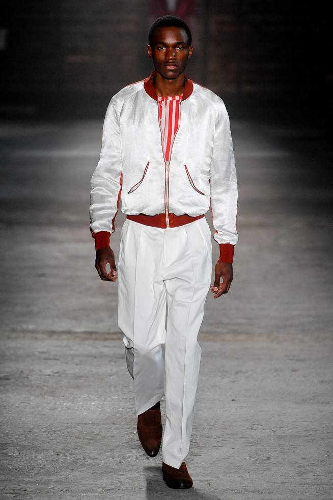 desfile-mcqueen-milao-men-verao2012-110