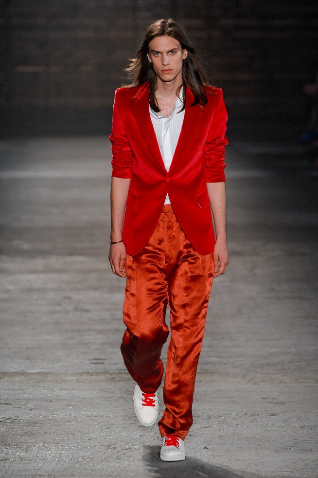 desfile-mcqueen-milao-men-verao2012-111