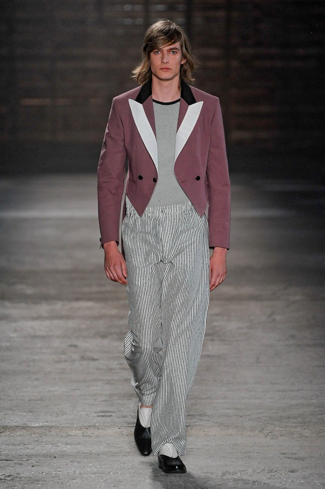 desfile-mcqueen-milao-men-verao2012-118