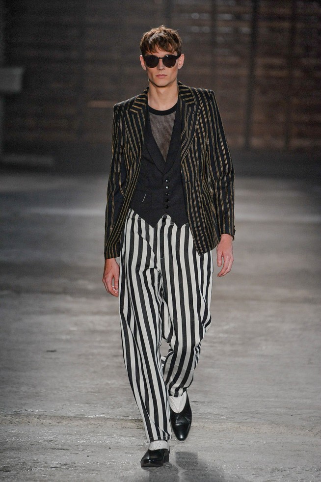 desfile-mcqueen-milao-men-verao2012-129