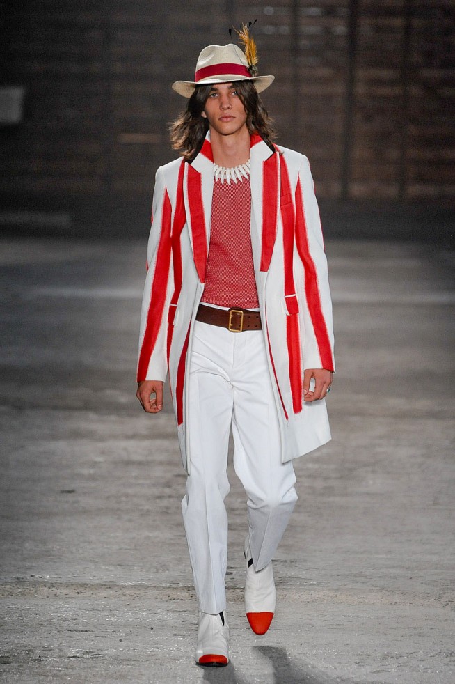 desfile-mcqueen-milao-men-verao2012-132