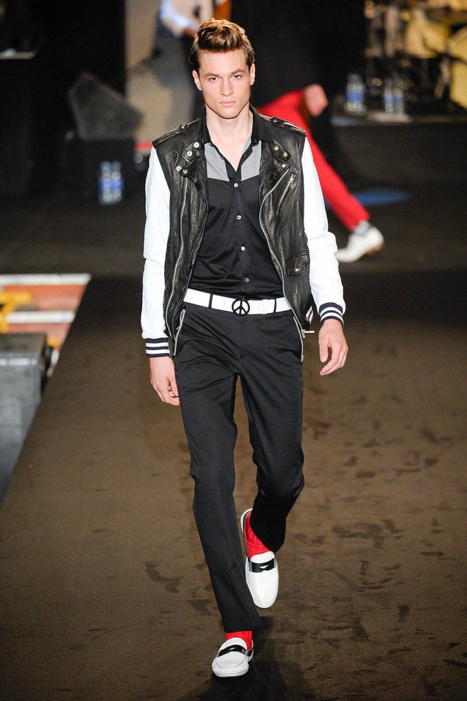 desfile-moschino-milao-men-verao2012-105