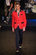 desfile-moschino-milao-men-verao2012-109