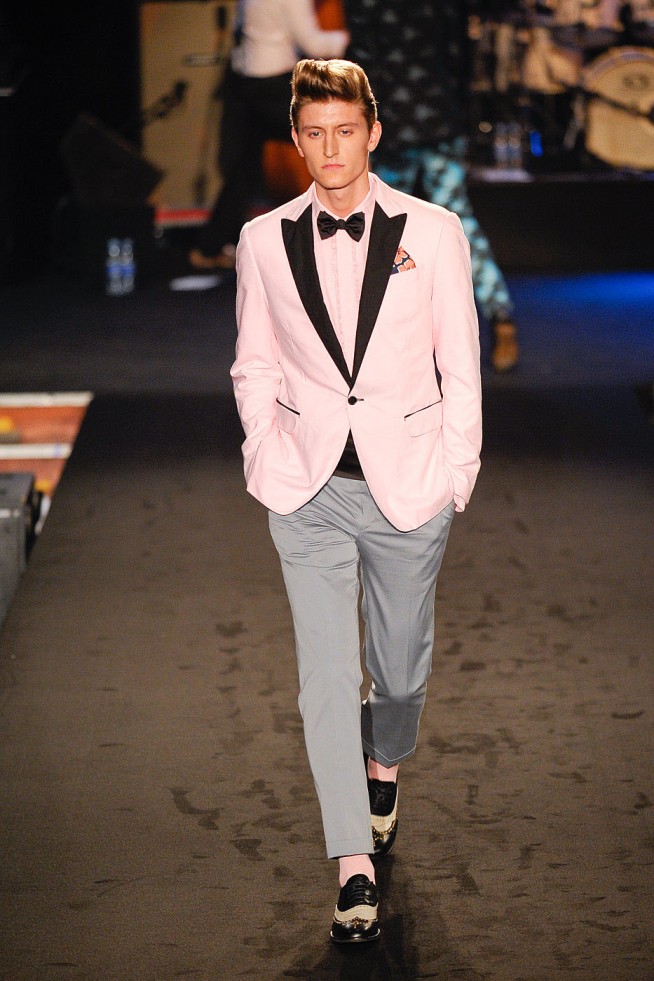 desfile-moschino-milao-men-verao2012-129