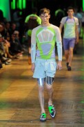 desfile-mugler-paris-men-verao2012-24