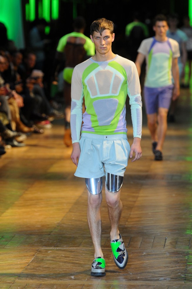 desfile-mugler-paris-men-verao2012-24