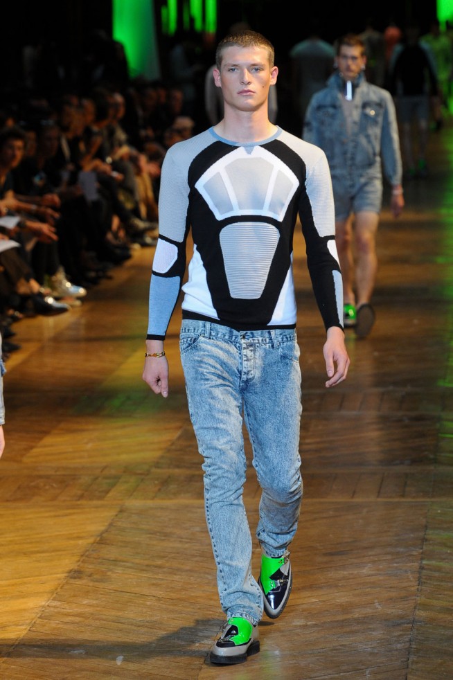 desfile-mugler-paris-men-verao2012-29