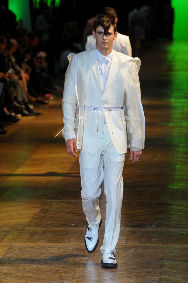 desfile-mugler-paris-men-verao2012-42