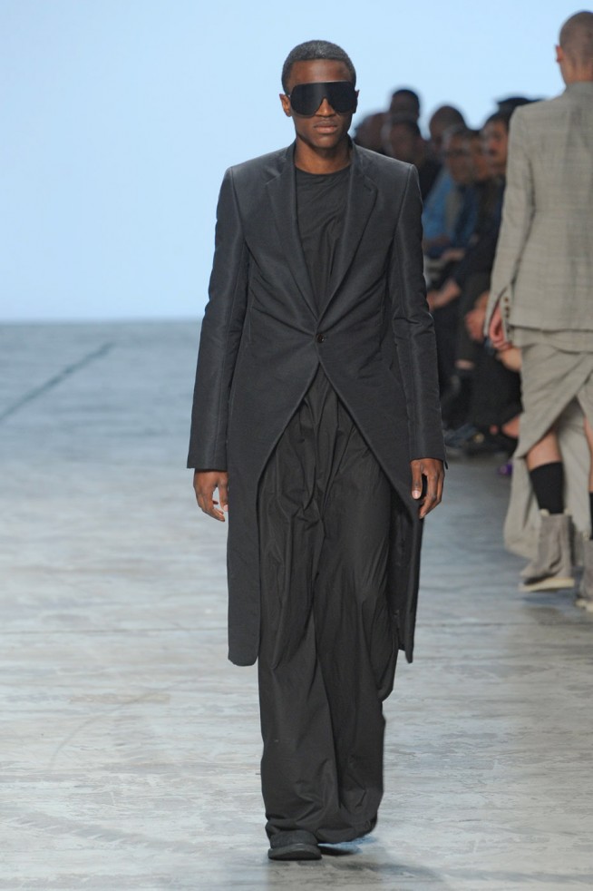 desfile-rickowens-paris-men-verao2012-107