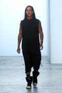 desfile-rickowens-paris-men-verao2012-143