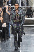 desfile-jpgauliter-paris-men-verao2012-112
