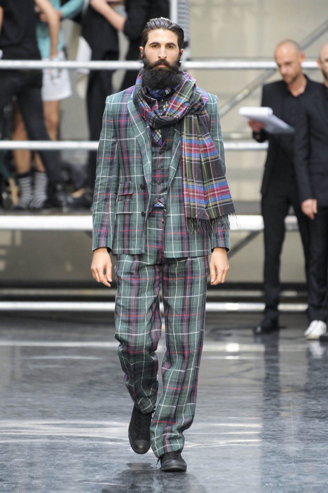 desfile-jpgauliter-paris-men-verao2012-115