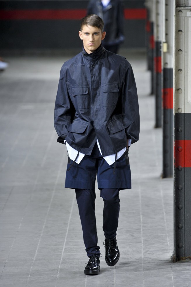 desfile-driesvannoten-paris-men-verao2012-100