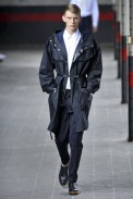 desfile-driesvannoten-paris-men-verao2012-102