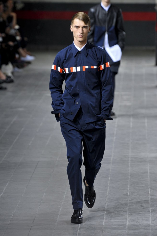 desfile-driesvannoten-paris-men-verao2012-106