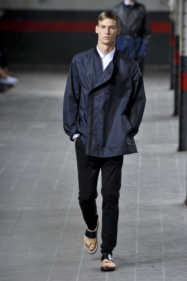 desfile-driesvannoten-paris-men-verao2012-108
