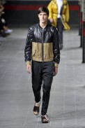 desfile-driesvannoten-paris-men-verao2012-121