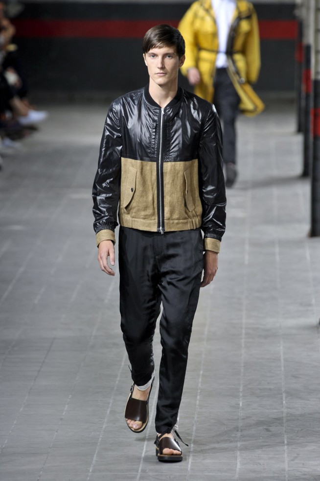 desfile-driesvannoten-paris-men-verao2012-121