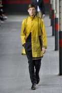 desfile-driesvannoten-paris-men-verao2012-124