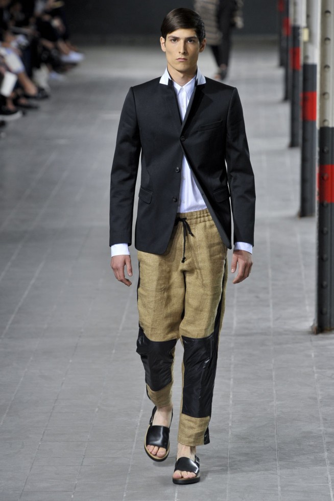 desfile-driesvannoten-paris-men-verao2012-125
