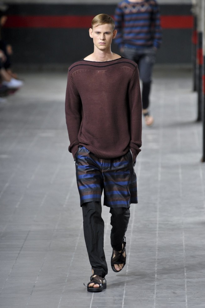 desfile-driesvannoten-paris-men-verao2012-137